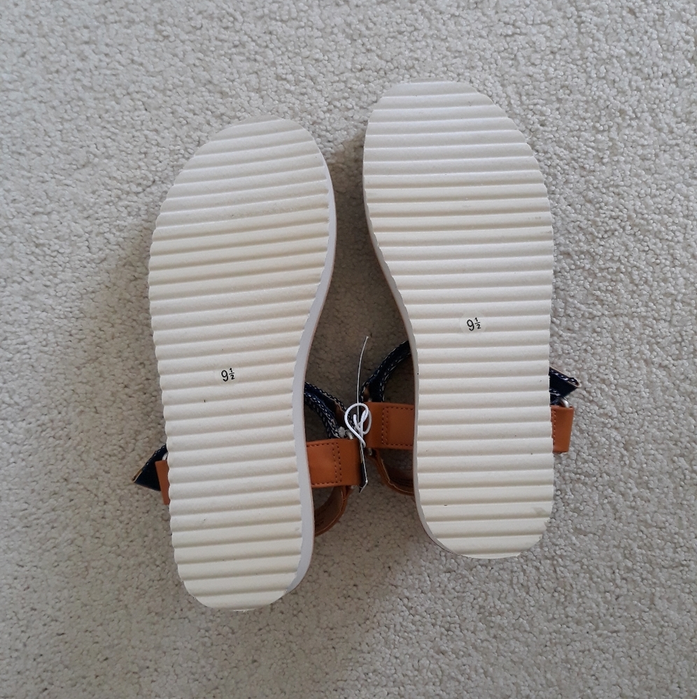 Summer Platform Sandals - Picture 4 of 5